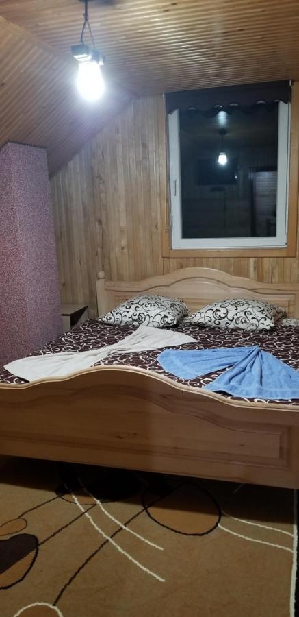 Садиба Квітка Карпат Ruska Mokra Exterior photo